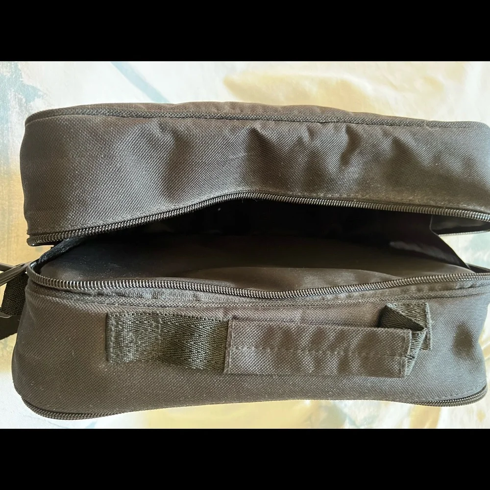 Mintek Electronics / Camera Case